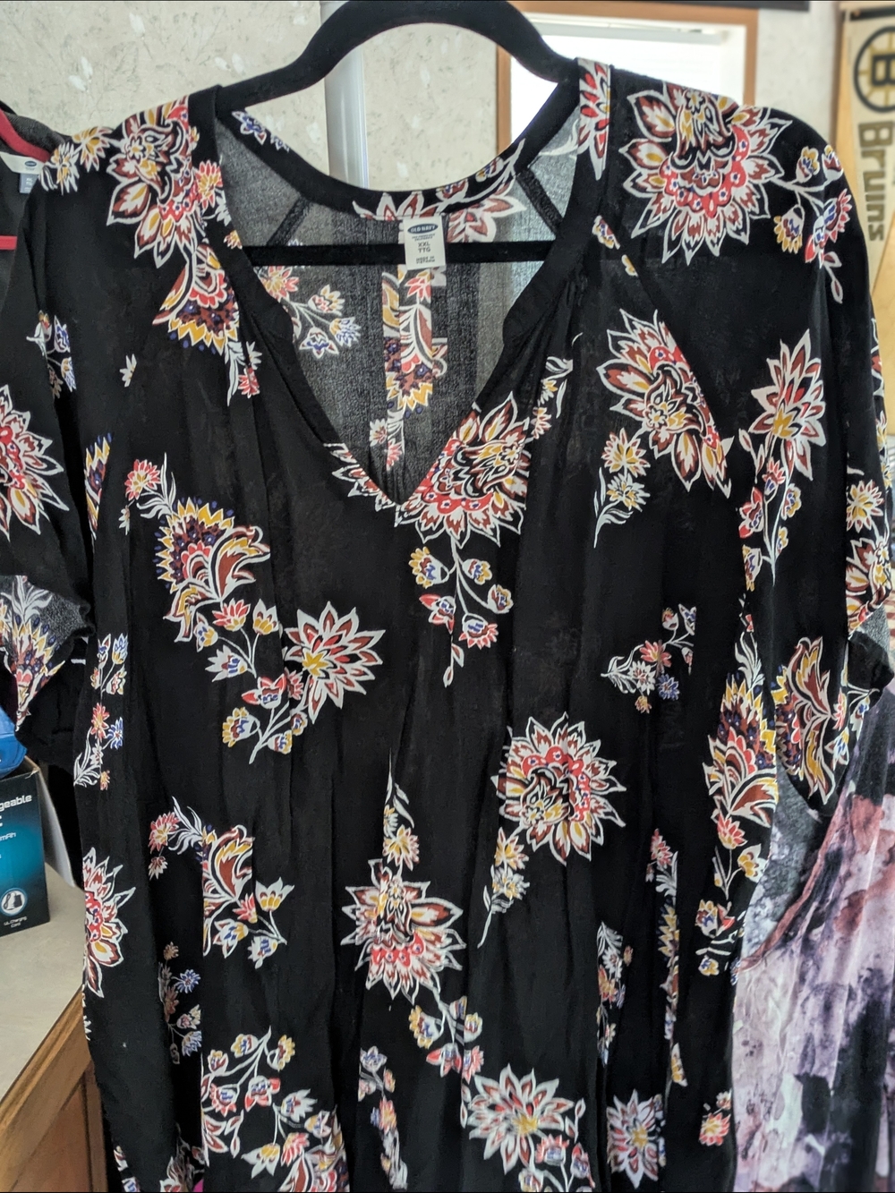 Old Navy Black Floral V-Neck Tunic Blouse
